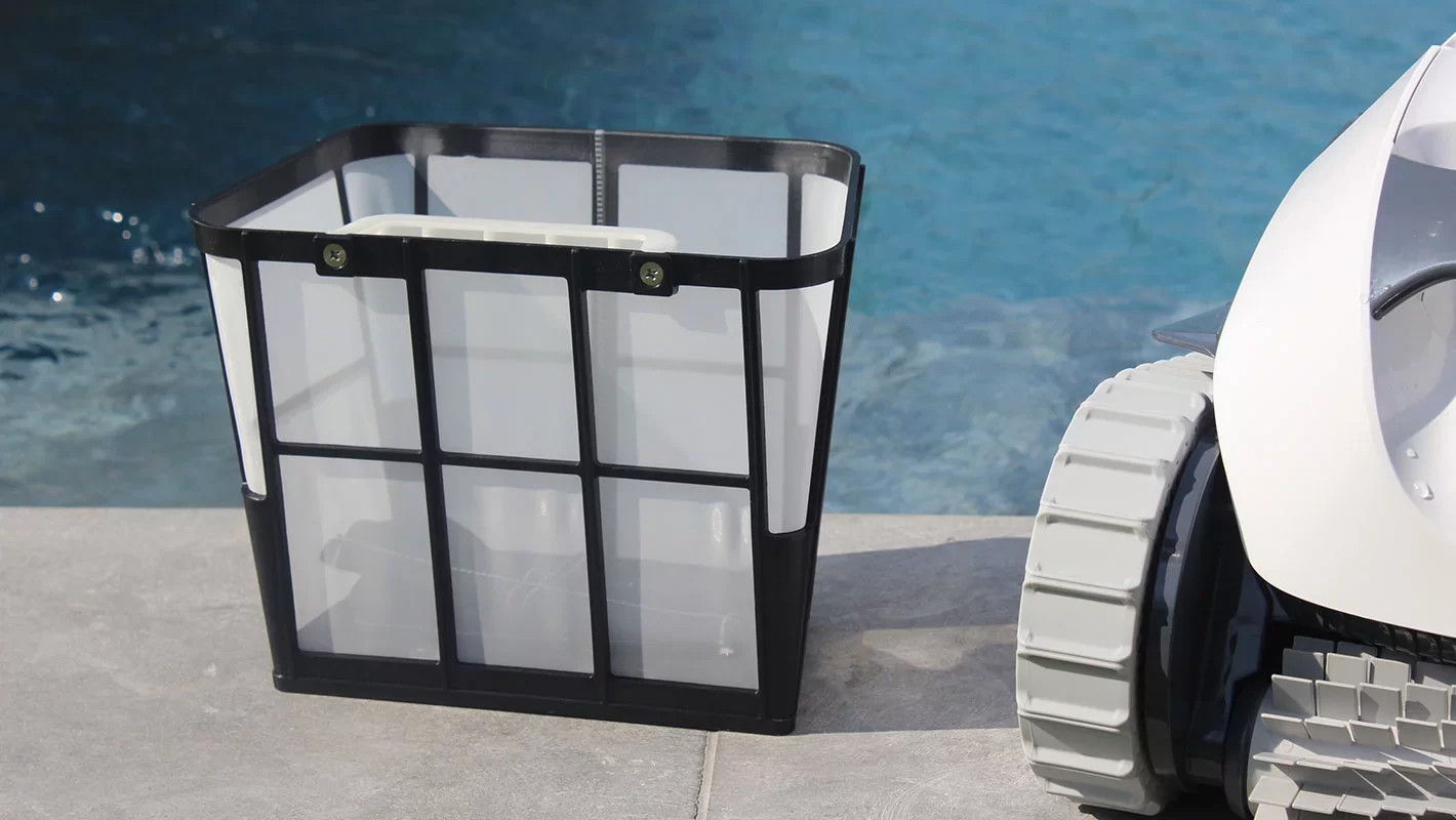 Robot pentru curatarea piscinei Maytronics Dolphin E10 - imagine 6