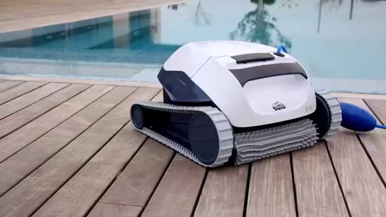Robot pentru curatarea piscinei Maytronics Dolphin E10 - imagine 2